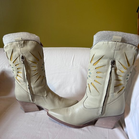 Supernova Western Boots - Size 10 - Picture 4 of 7